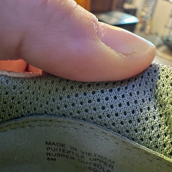 MK size 8 women’s  shoes - Picture 6 of 6